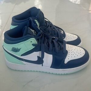 Brand new Nike Air Jordan sneakers, kids size 5.5. Turquoise, navy. Rare!